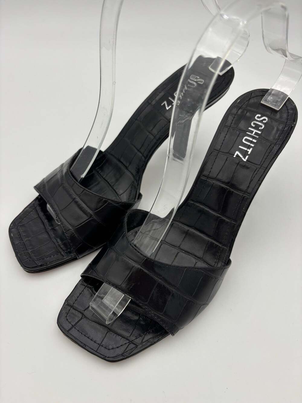 Schutz Posseni Slides Sandals Black Embossed Leather Size 9 B Heels